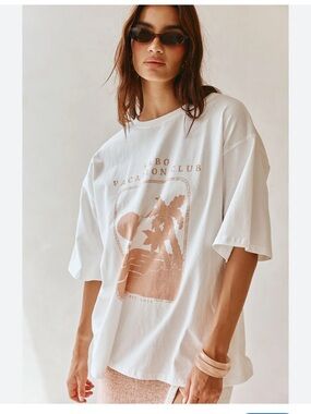 Sabo Pink Cotton Boxy Vintage Graphic Tee Sabo brand Britta Top in a pink white